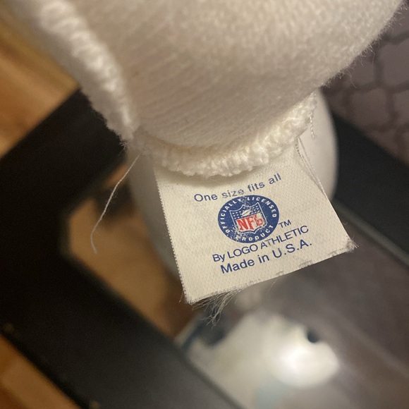 NFL Rams Beanie Hat - Picture 5 of 5